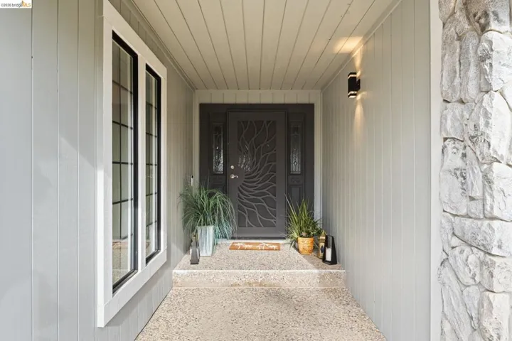 2293 Reef Ct, Discovery Bay, California 94505