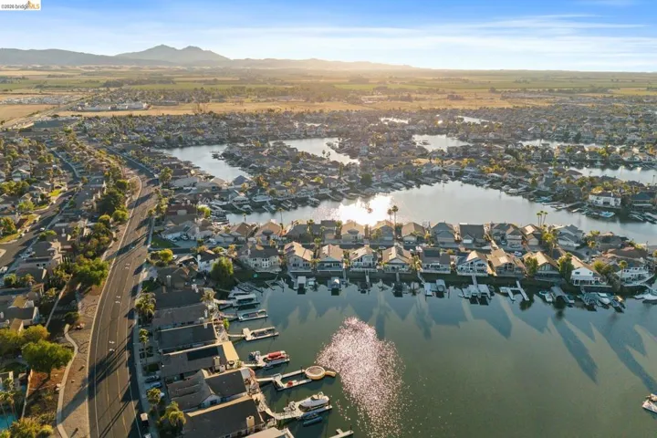 2293 Reef Ct, Discovery Bay, California 94505