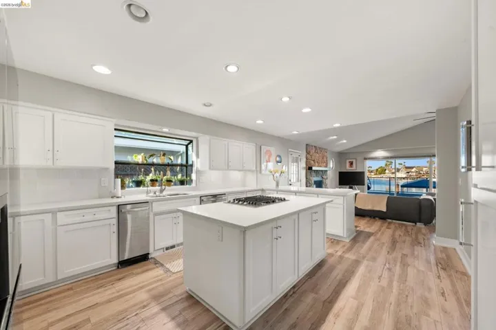 2293 Reef Ct, Discovery Bay, California 94505