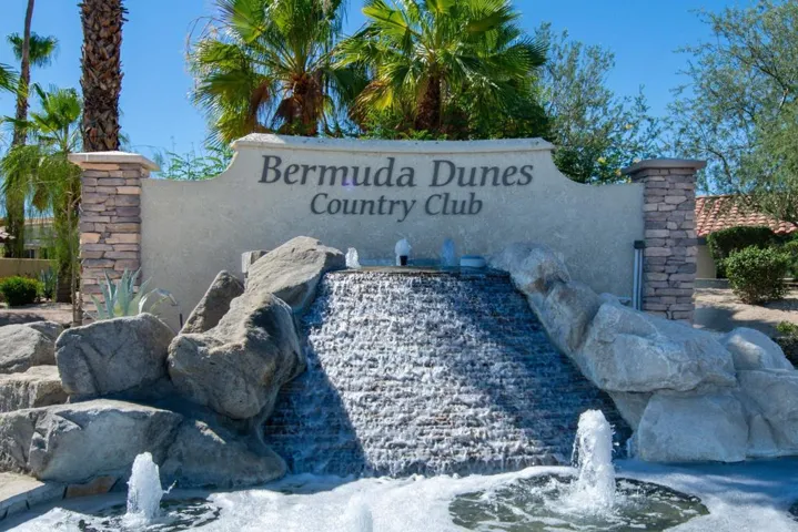 002_Bermuda Dunes Club Sign 2