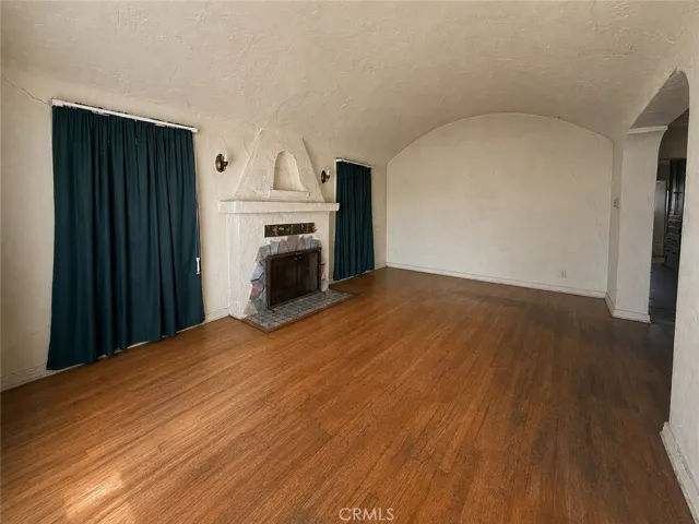 2211 W 79th Street, Inglewood, California 90305