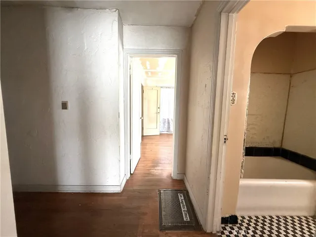 2211 W 79th Street, Inglewood, California 90305