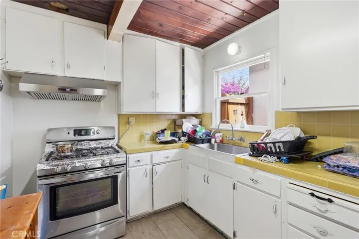 509 W Bunny, Santa Maria, California 93458