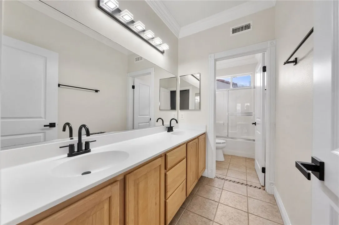 Hallway bathroom upstairs