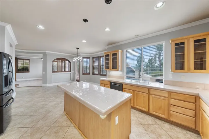 33352 Barrington, Temecula, California 92592