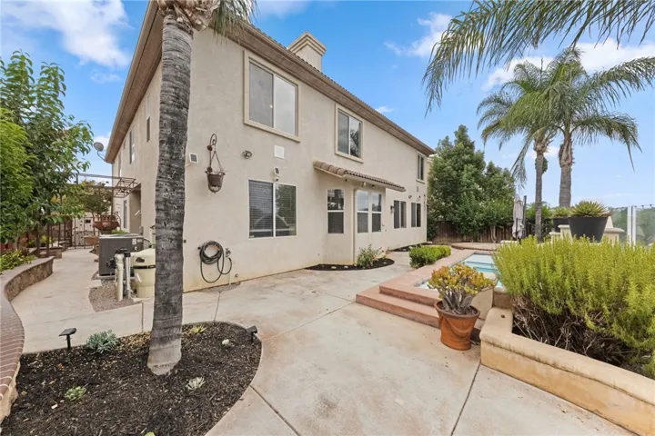 33352 Barrington, Temecula, California 92592