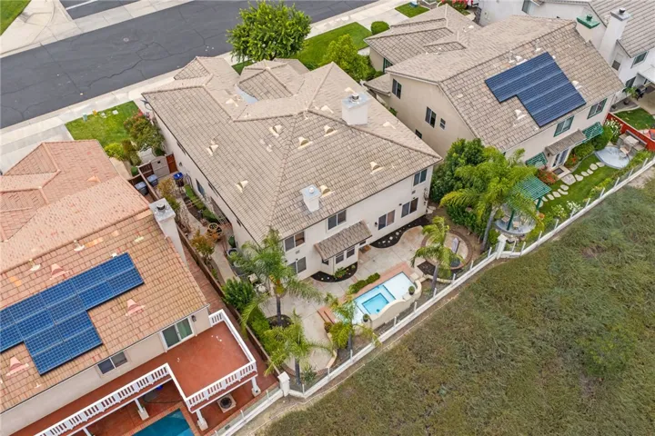 33352 Barrington, Temecula, California 92592