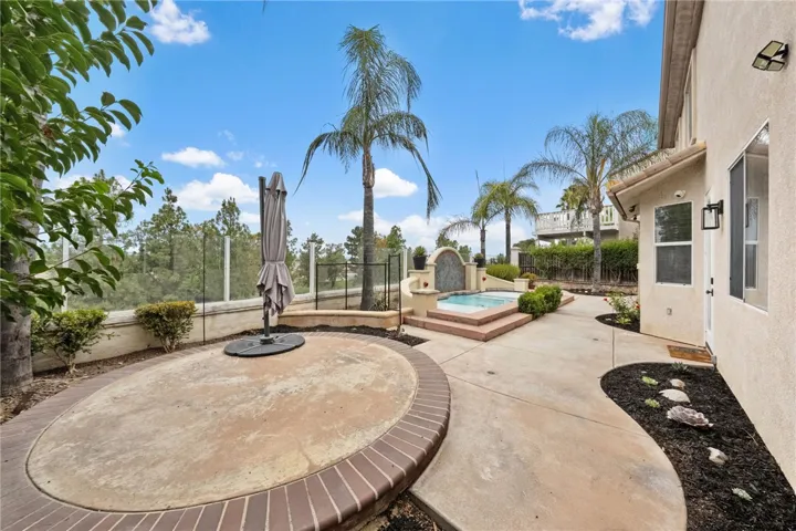 33352 Barrington, Temecula, California 92592