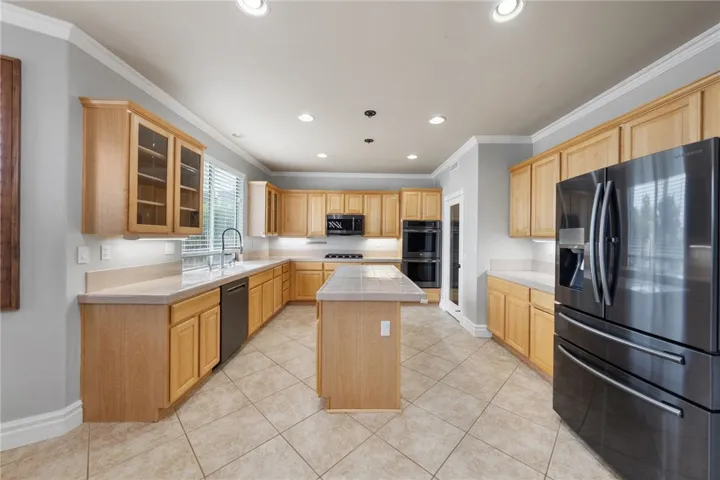 33352 Barrington, Temecula, California 92592