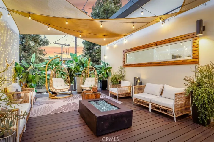 11645 Woodbridge Street, Studio City, California 91604