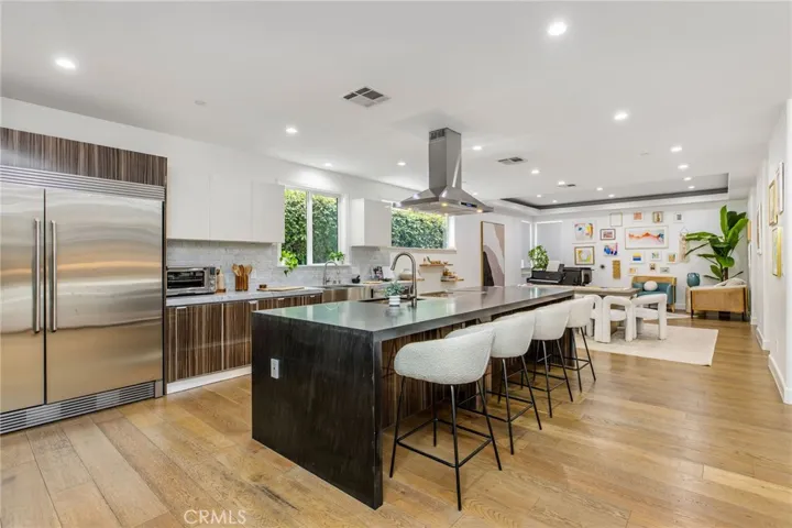 11645 Woodbridge Street, Studio City, California 91604