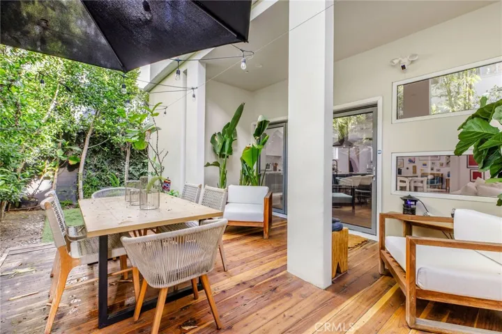 11645 Woodbridge Street, Studio City, California 91604