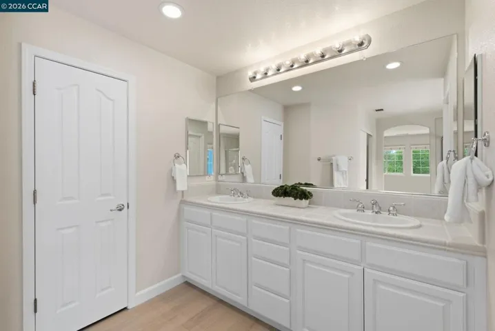 20 Terraced Hills Way, San Ramon, California 94583
