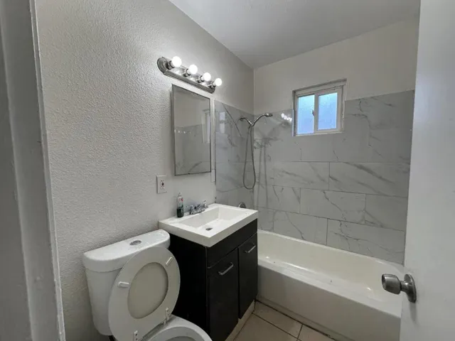 999 Arcade Boulevard, Sacramento, California 95815