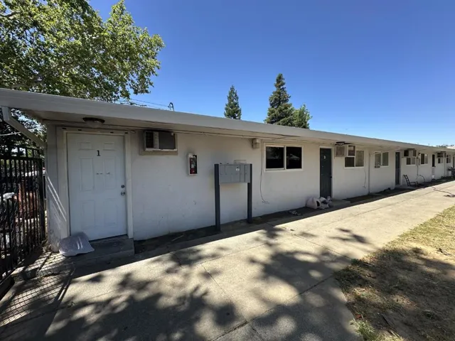 999 Arcade Boulevard, Sacramento, California 95815