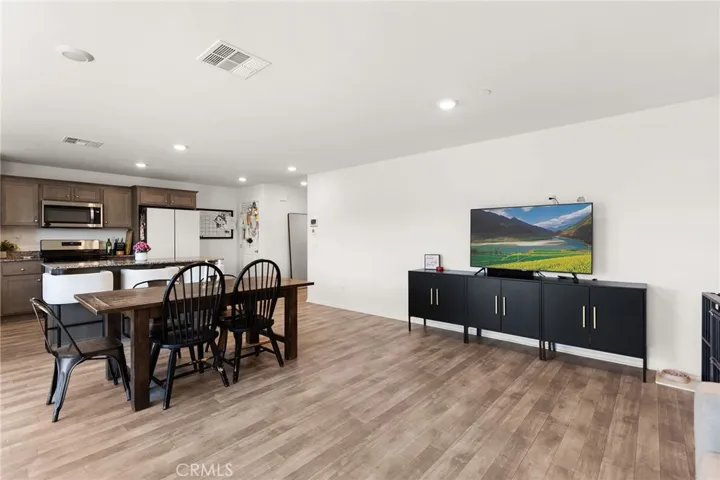 30851 Le Baron Court, Winchester, California 92596