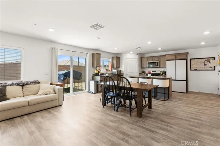 30851 Le Baron Court, Winchester, California 92596