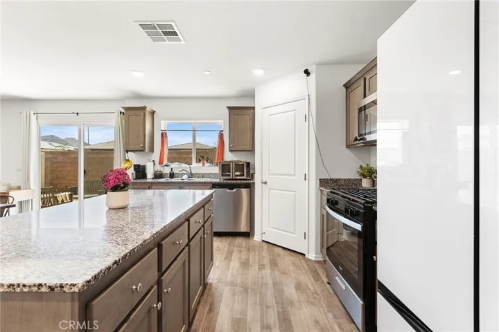 30851 Le Baron Court, Winchester, California 92596