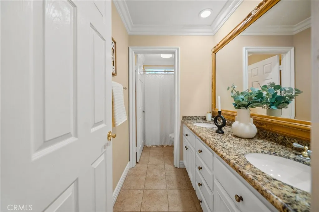 Upstairs Guest Bathroom