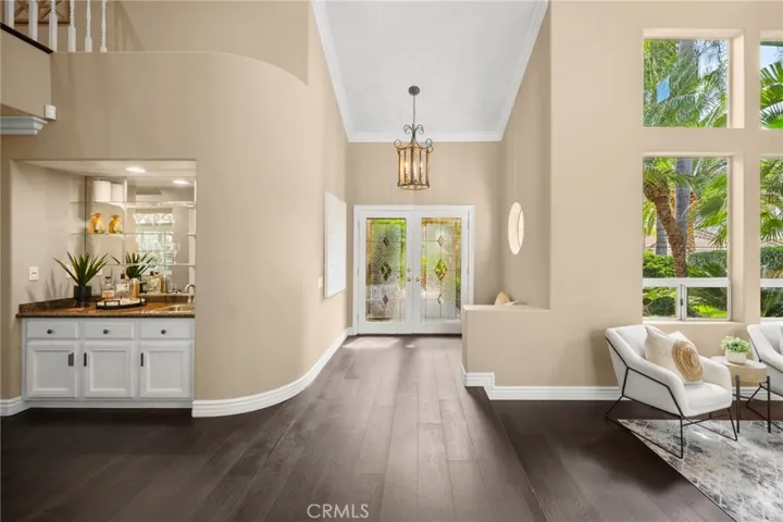 Front Entry and Wet Bar