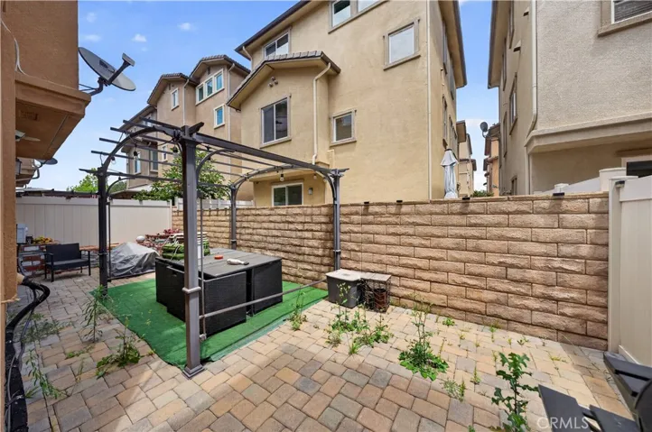 11916 Manzanilla Lane, Los Angeles, California 90047