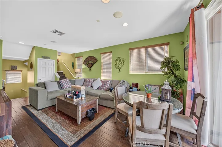11916 Manzanilla Lane, Los Angeles, California 90047