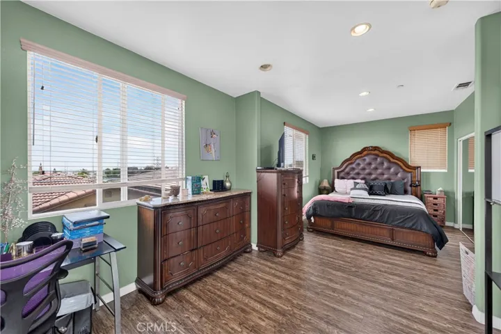 11916 Manzanilla Lane, Los Angeles, California 90047