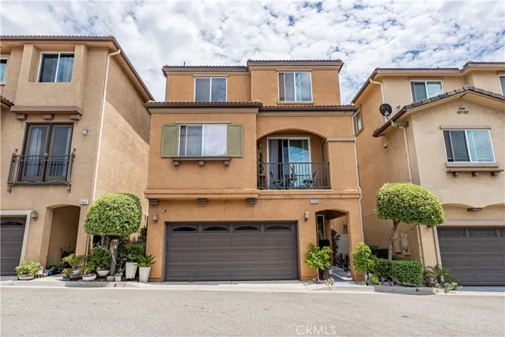 11916 Manzanilla Lane, Los Angeles, California 90047