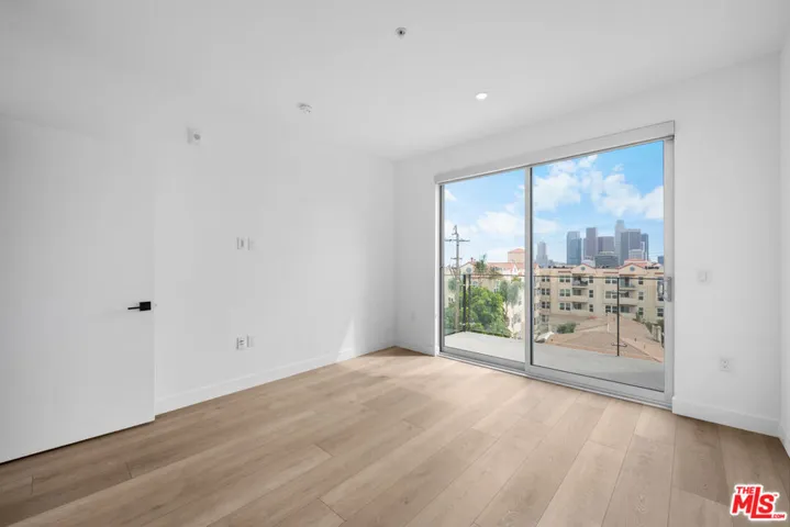 957 Figueroa Terrace 307, Los Angeles, California 90012
