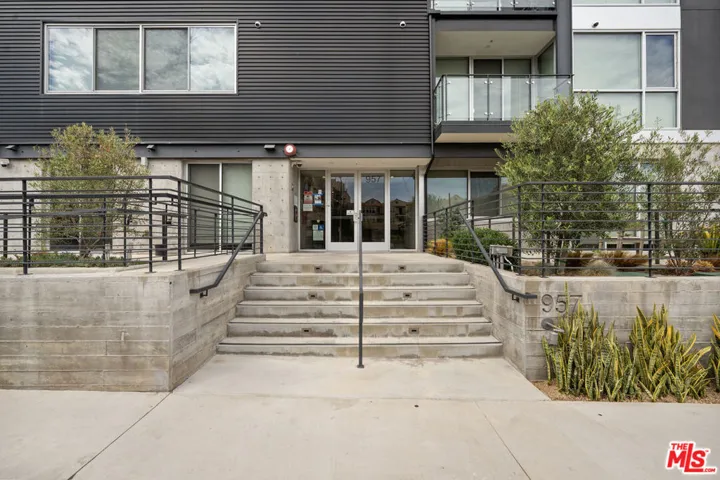 957 Figueroa Terrace 307, Los Angeles, California 90012