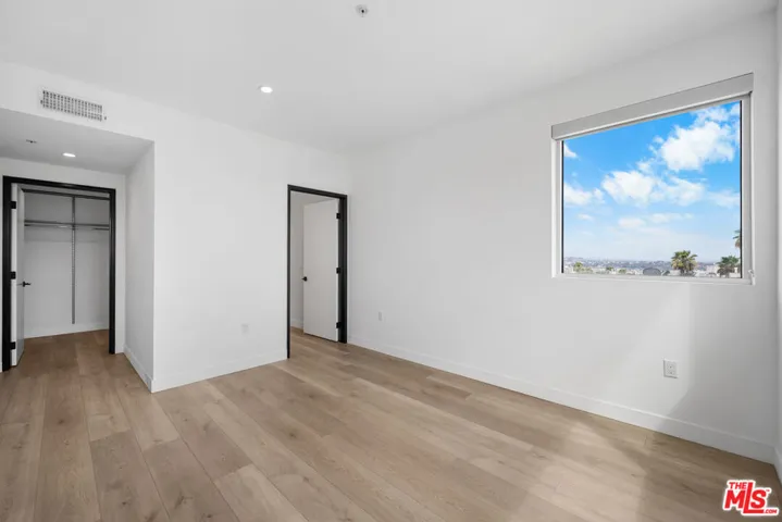 957 Figueroa Terrace 307, Los Angeles, California 90012