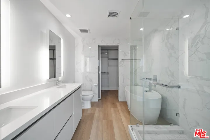 957 Figueroa Terrace 307, Los Angeles, California 90012