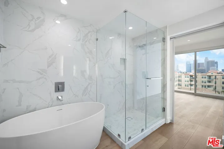 957 Figueroa Terrace 307, Los Angeles, California 90012
