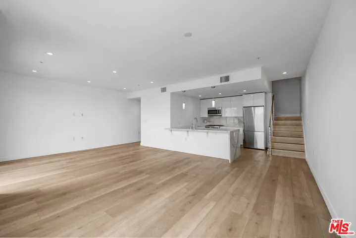 957 Figueroa Terrace 307, Los Angeles, California 90012