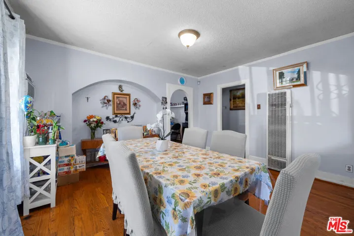3793 Cimarron Street, Los Angeles, California 90018