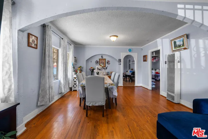 3793 Cimarron Street, Los Angeles, California 90018