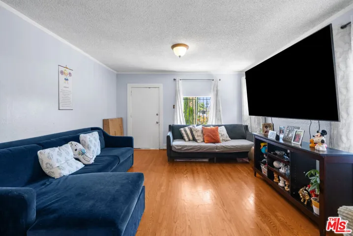 3793 Cimarron Street, Los Angeles, California 90018
