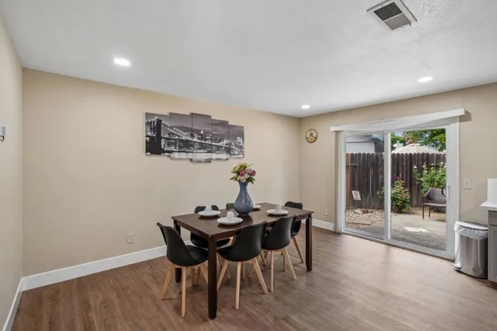 9021 Posada Way, Sacramento, California 95826
