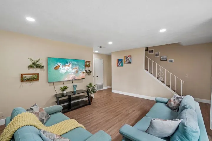 9021 Posada Way, Sacramento, California 95826