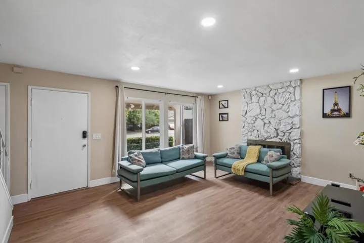 9021 Posada Way, Sacramento, California 95826