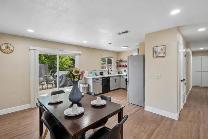 9021 Posada Way, Sacramento, California 95826