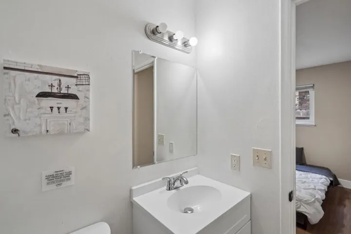 9021 Posada Way, Sacramento, California 95826