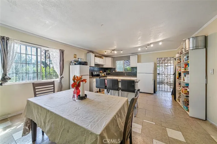 12454 Famosa, Whittier, California 90601 — photo 4
