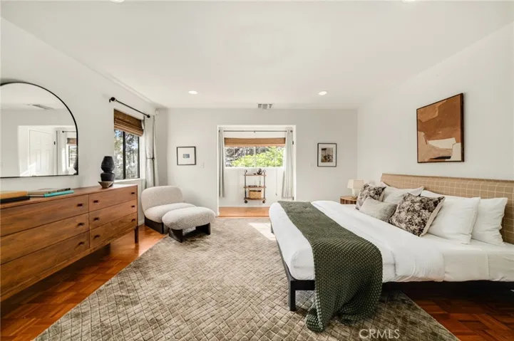 1675 Lucile, Los Angeles, California 90026
