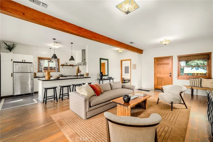 1675 Lucile, Los Angeles, California 90026