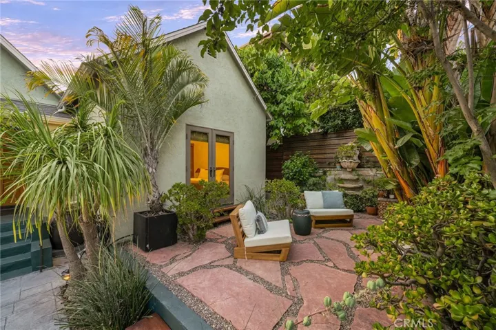 1675 Lucile, Los Angeles, California 90026