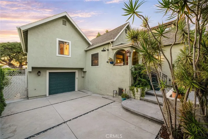 1675 Lucile, Los Angeles, California 90026