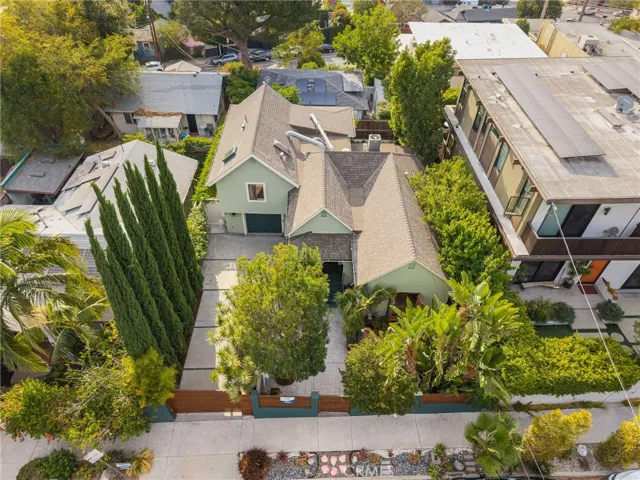 1675 Lucile, Los Angeles, California 90026