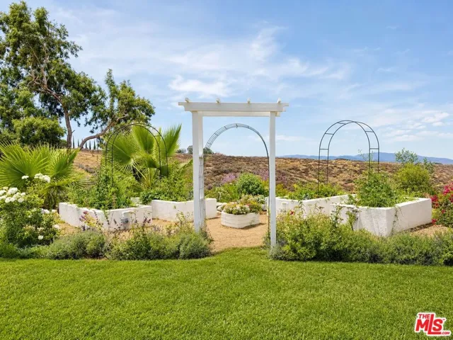 31383 Overcrest Drive, Redlands, California 92374