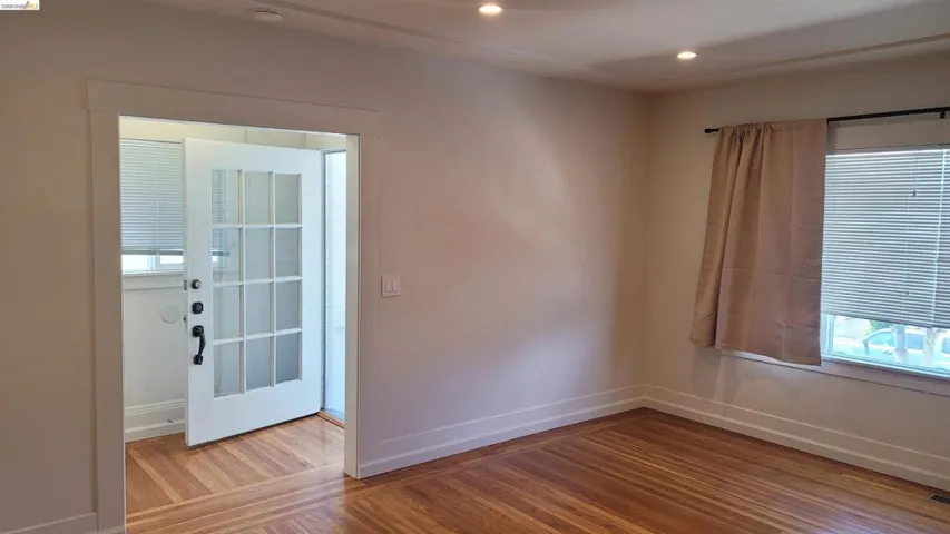 2124 12th Ave, Oakland, California 94606